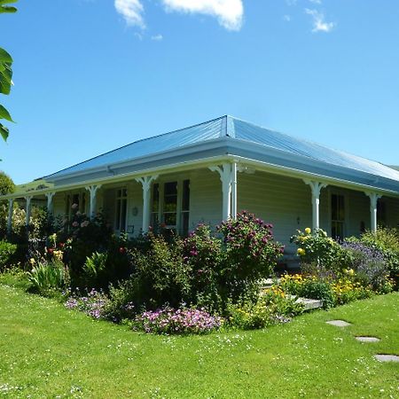 אקורואה Halfmoon Cottage מראה חיצוני תמונה