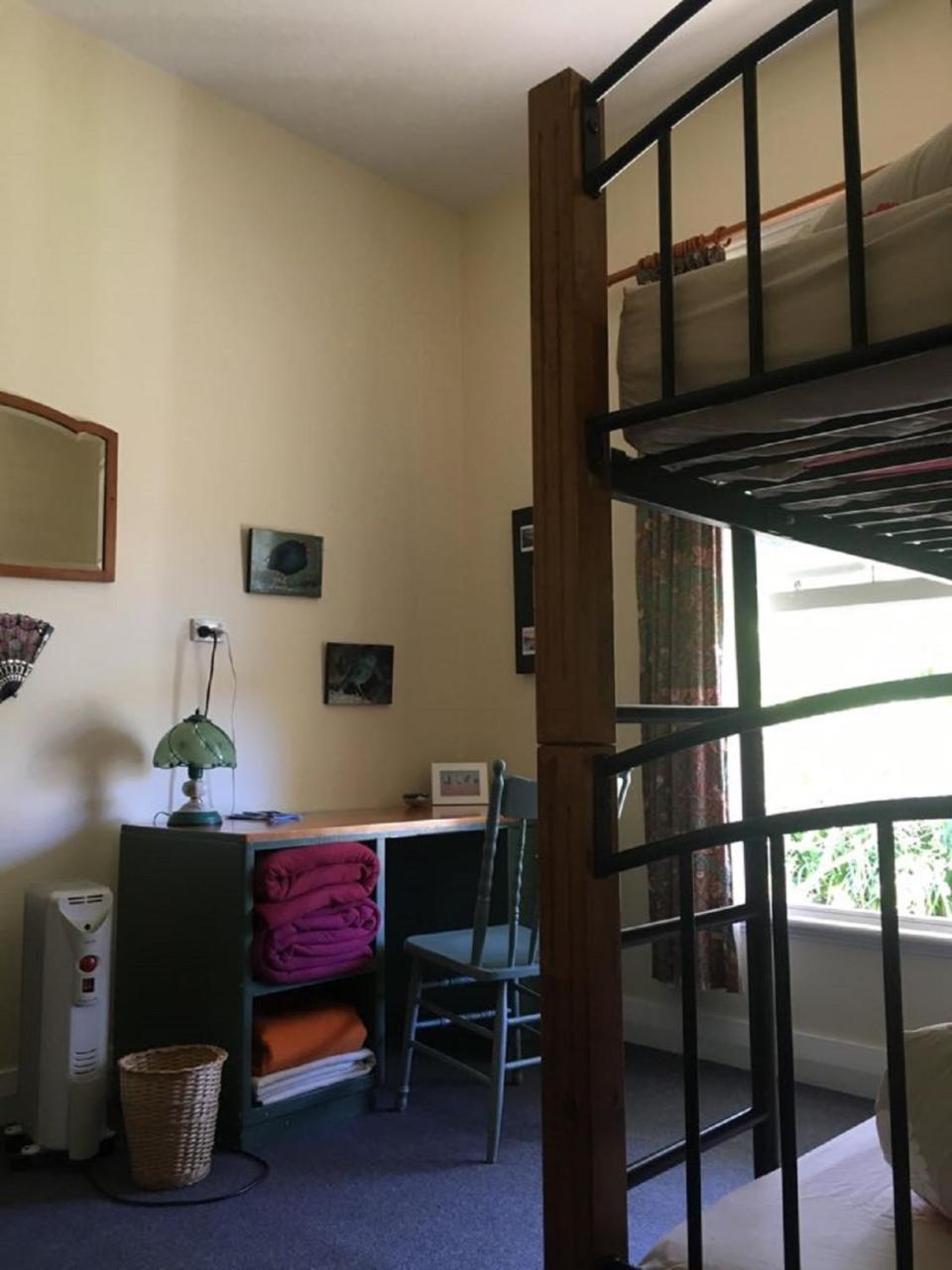 אקורואה Halfmoon Cottage מראה חיצוני תמונה